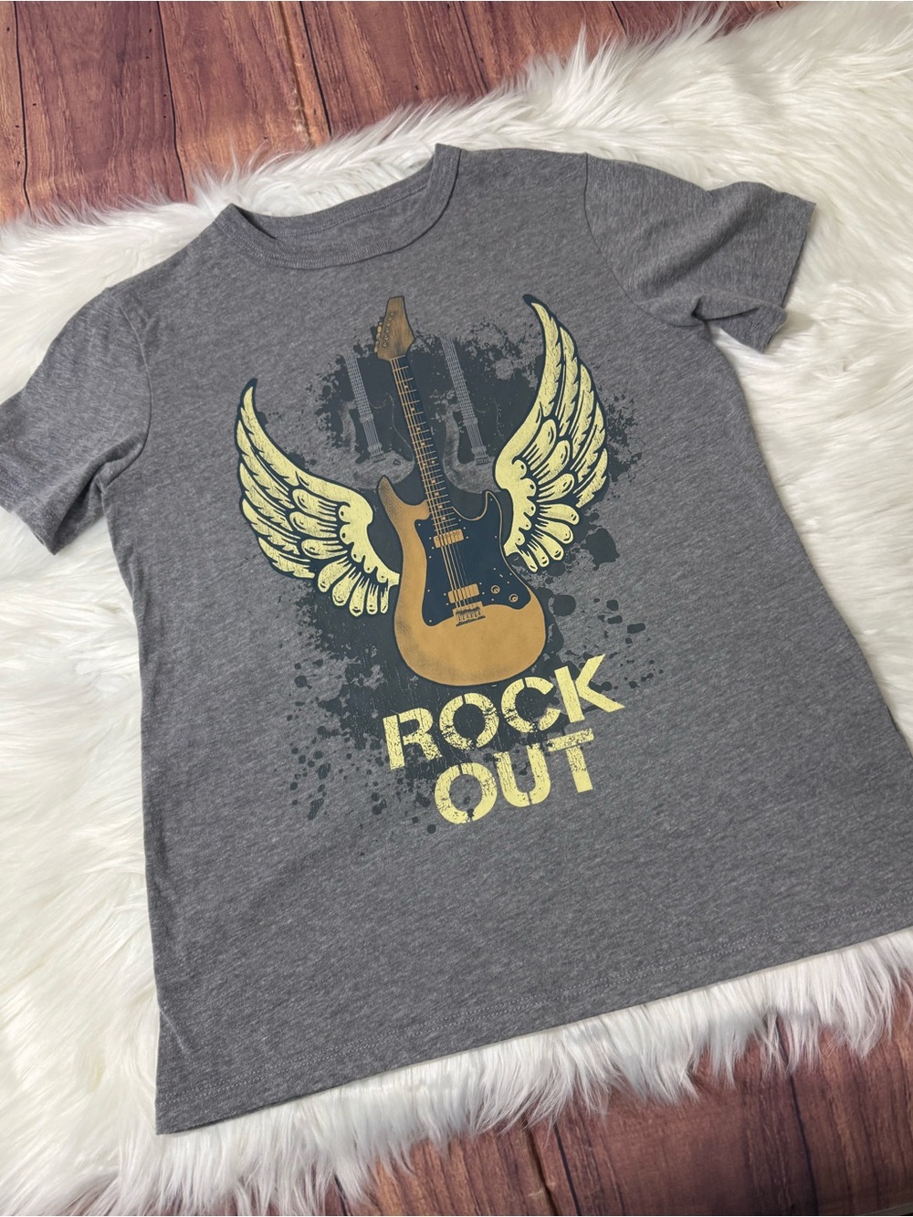 The Children’s Place Gray Graphic T-Shirt - Boys Size M (7/8)